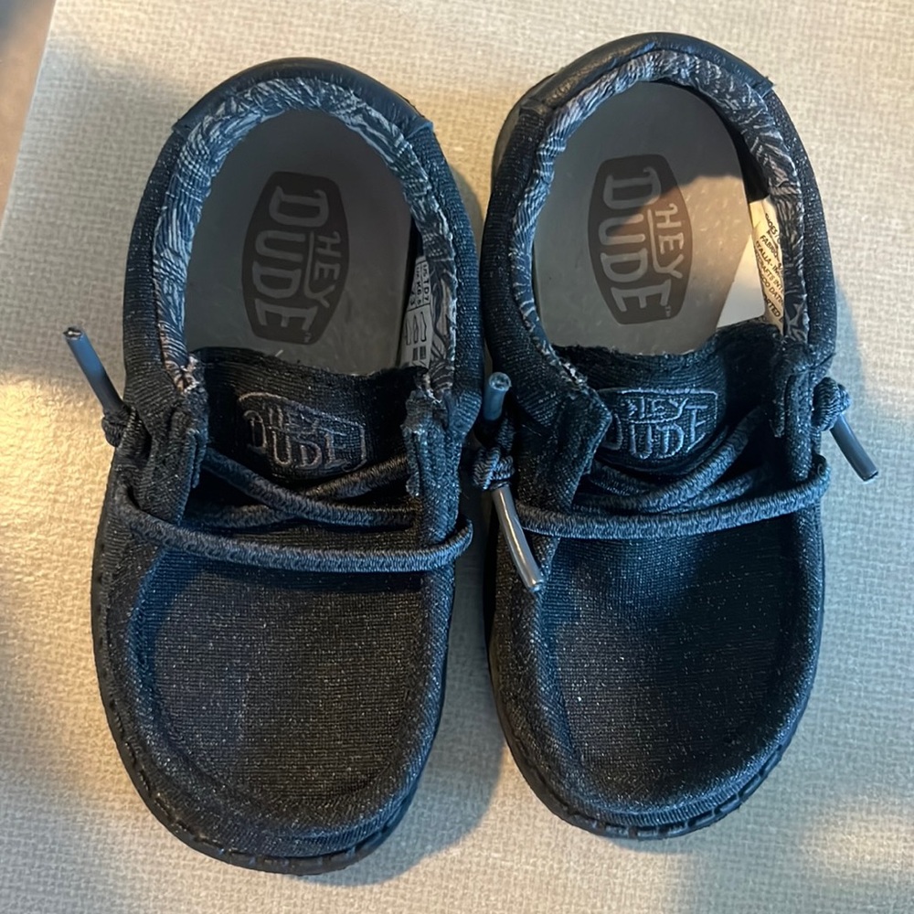 Toddler hey dude size 7 / black